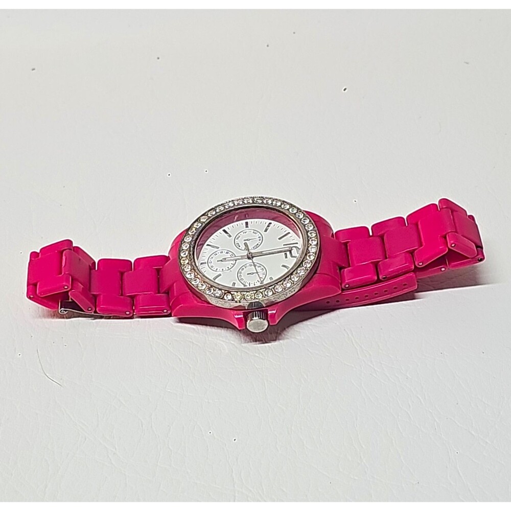 Women’s Pink Plastic Strap Analog Wristwatch White Dial Round Fixed Bezel